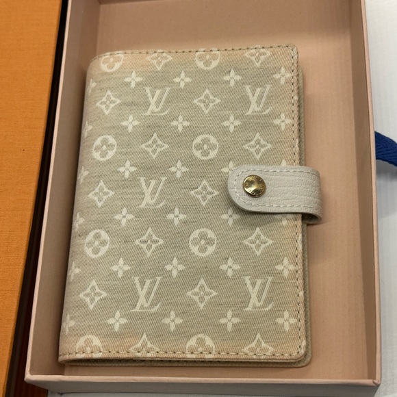LOUIS VUITTON Monogram Mini Lin Agenda PM Notebook Cover - Picture 13 of 16